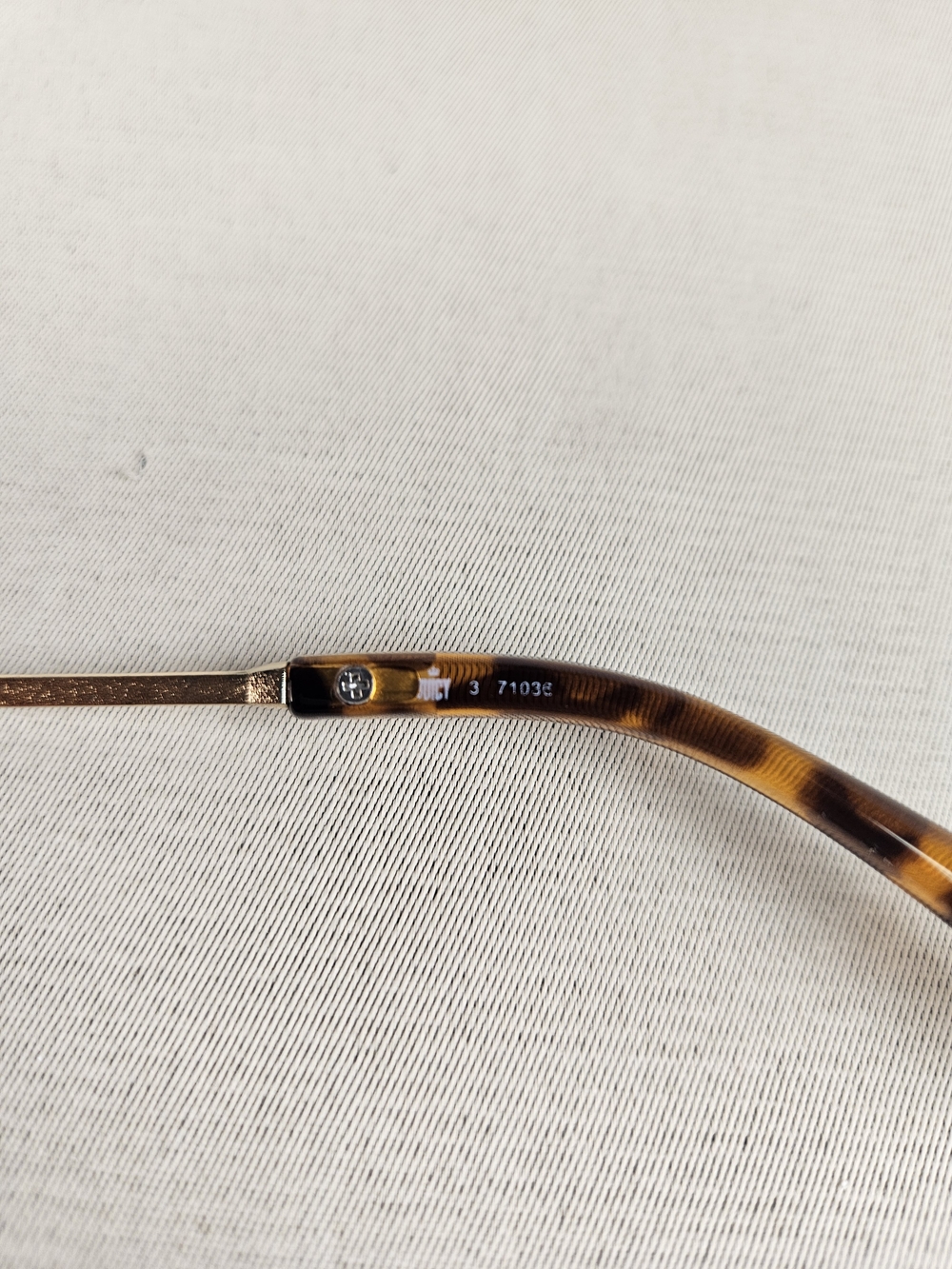Y2K Juicy Couture Tortoiseshell Cat-Eye Sunglasses with Gold Accents - Picture 5 of 9
